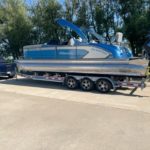 Manitou 25 boat trailer