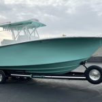 Seahunter 31 Powerboat and Trailer